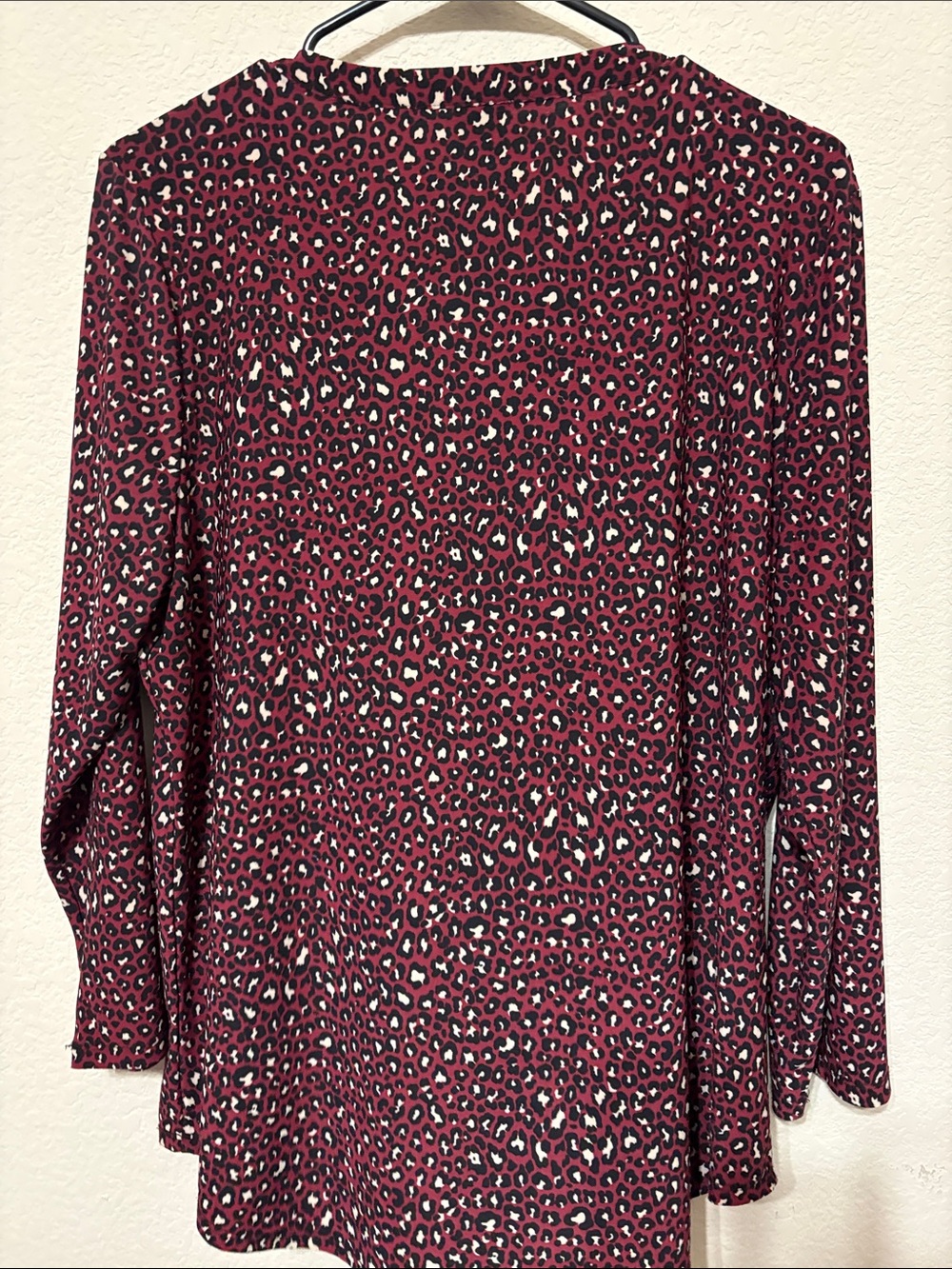 Anne Klein Burgundy Leopard-Print Long Sleeve Henley - Picture 3 of 6